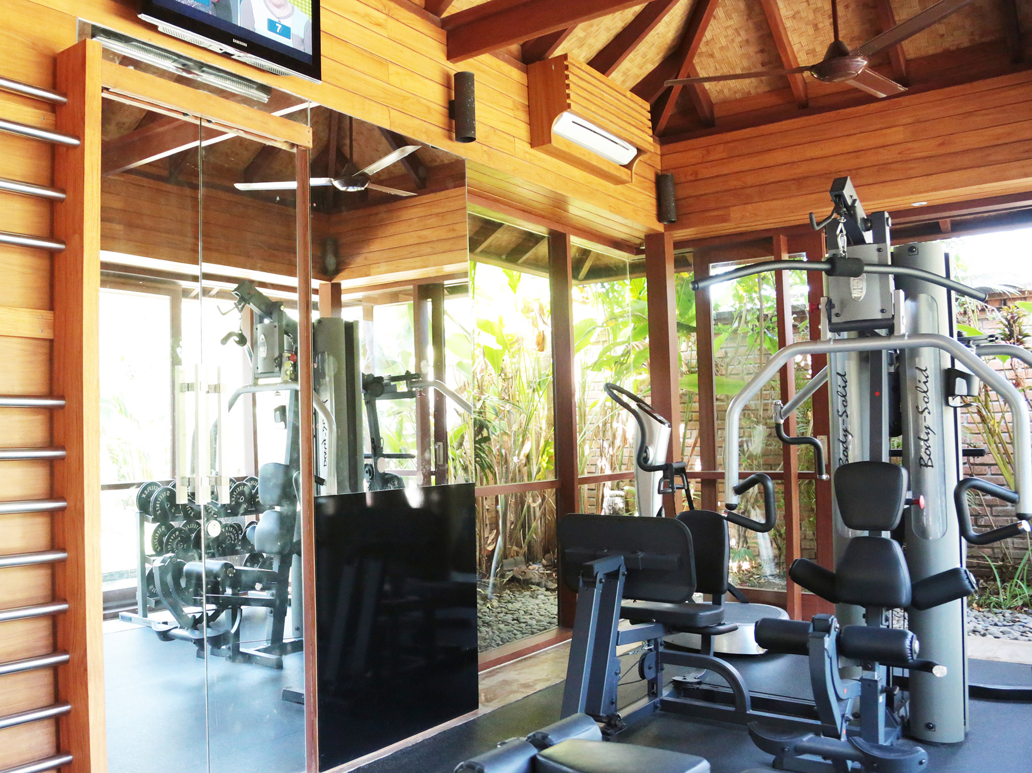 Dea Villas - Inside the gym - Dea Villas - Villa Radha, Canggu, Bali